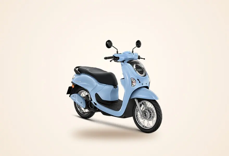 Honda Scoopy 110, three-quarter front view