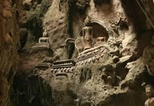 Tham Chiang Dao, Chiang Dao hot springs and 3 more